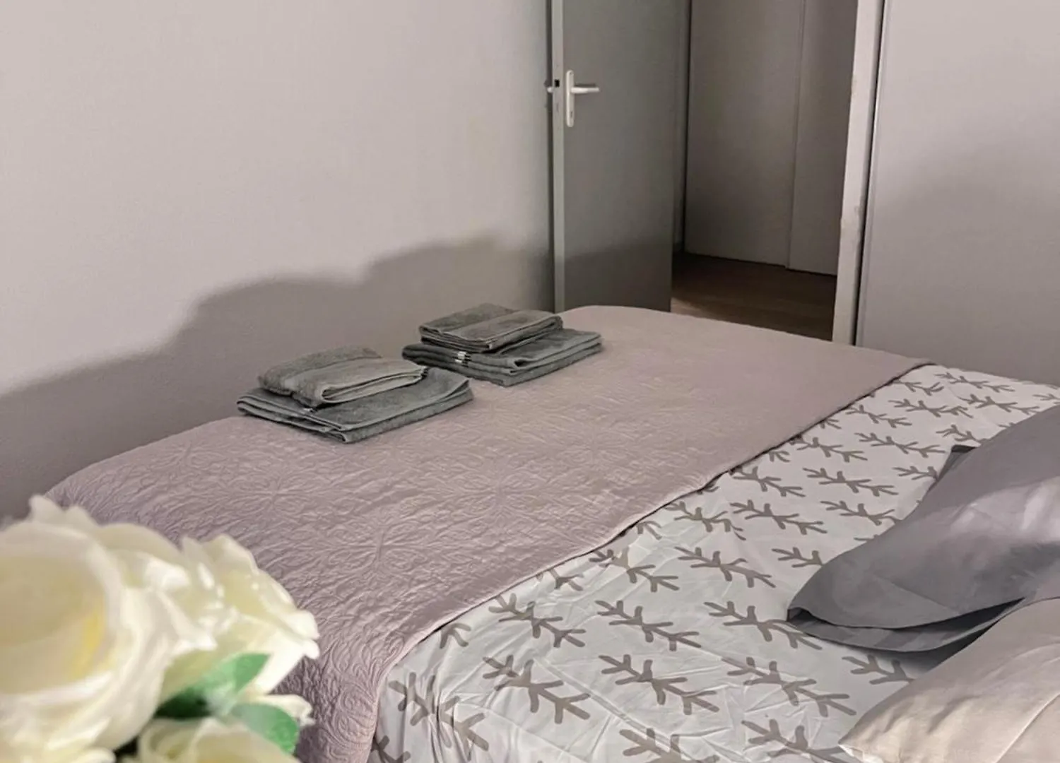 Appartement T3 Proche Remparts Avignon 0*,